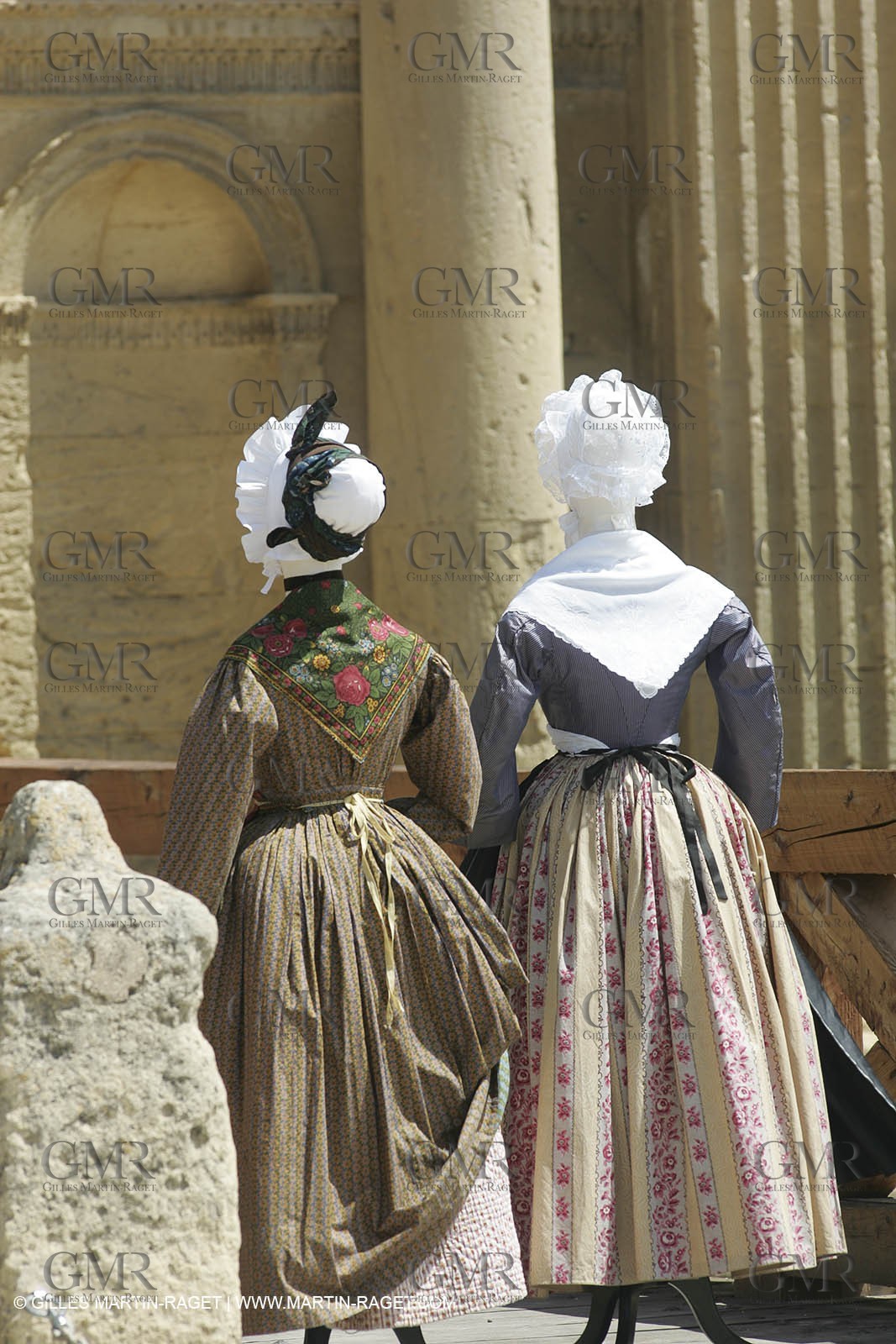 May 2004 - La Tour d'Aigues (FRA, 84) - Old costumes for women of the South exhibition