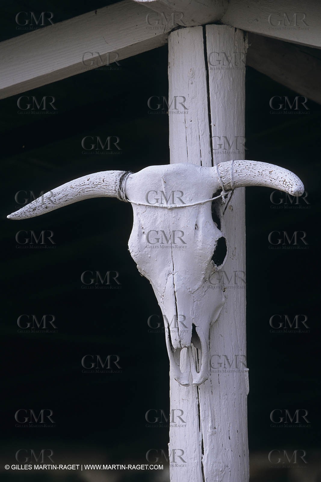 Camargue (FRA) - houses and cants from Camargue