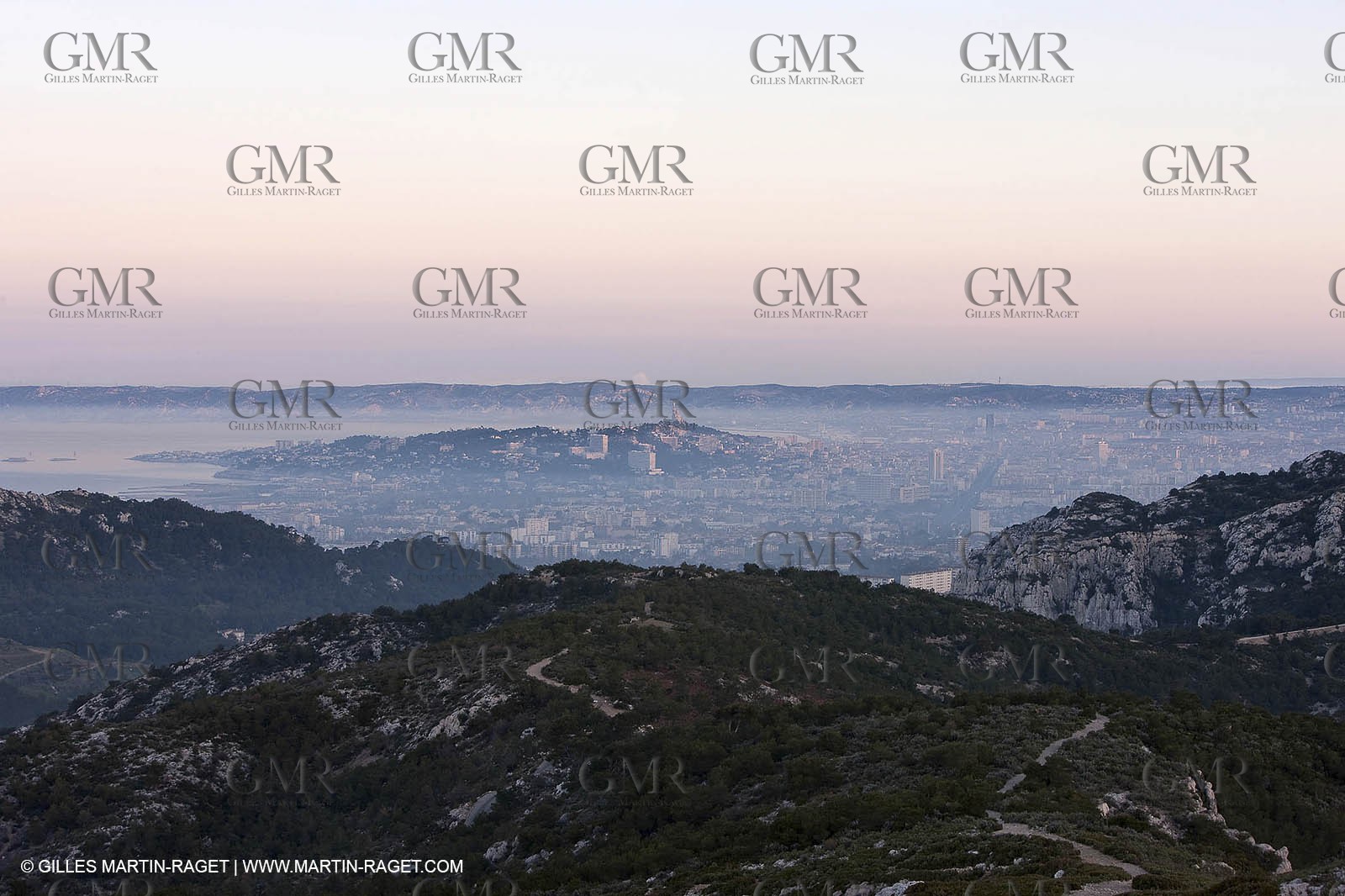 04 04 2009 - Marseille (FRA, 13) - Les Calanques - Marseille as seen from the top of the Baou Rond (Sormiou heights)