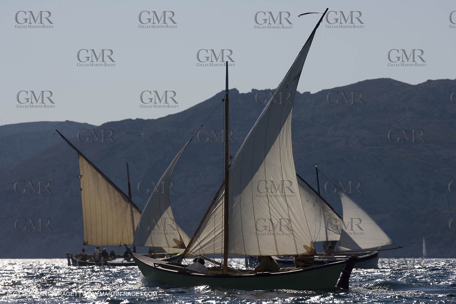 1 09 2007 - Marseille (FRA, 13) - Latin rigs in l'Estaque (Marseille north bay village)
