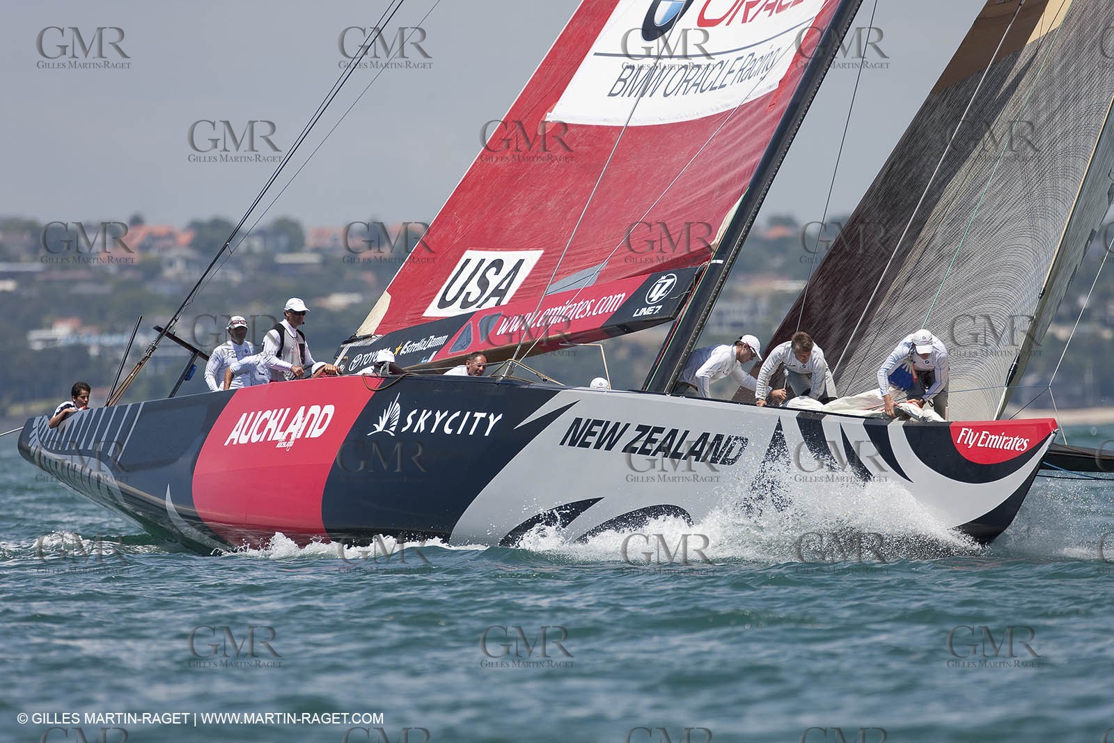 23 01 2009 - Auckland (NZL) -  Louis Vuitton Pacific Series - BMW ORACLE Racing-Tuning up onboard Emirates Team New Zealand yacht