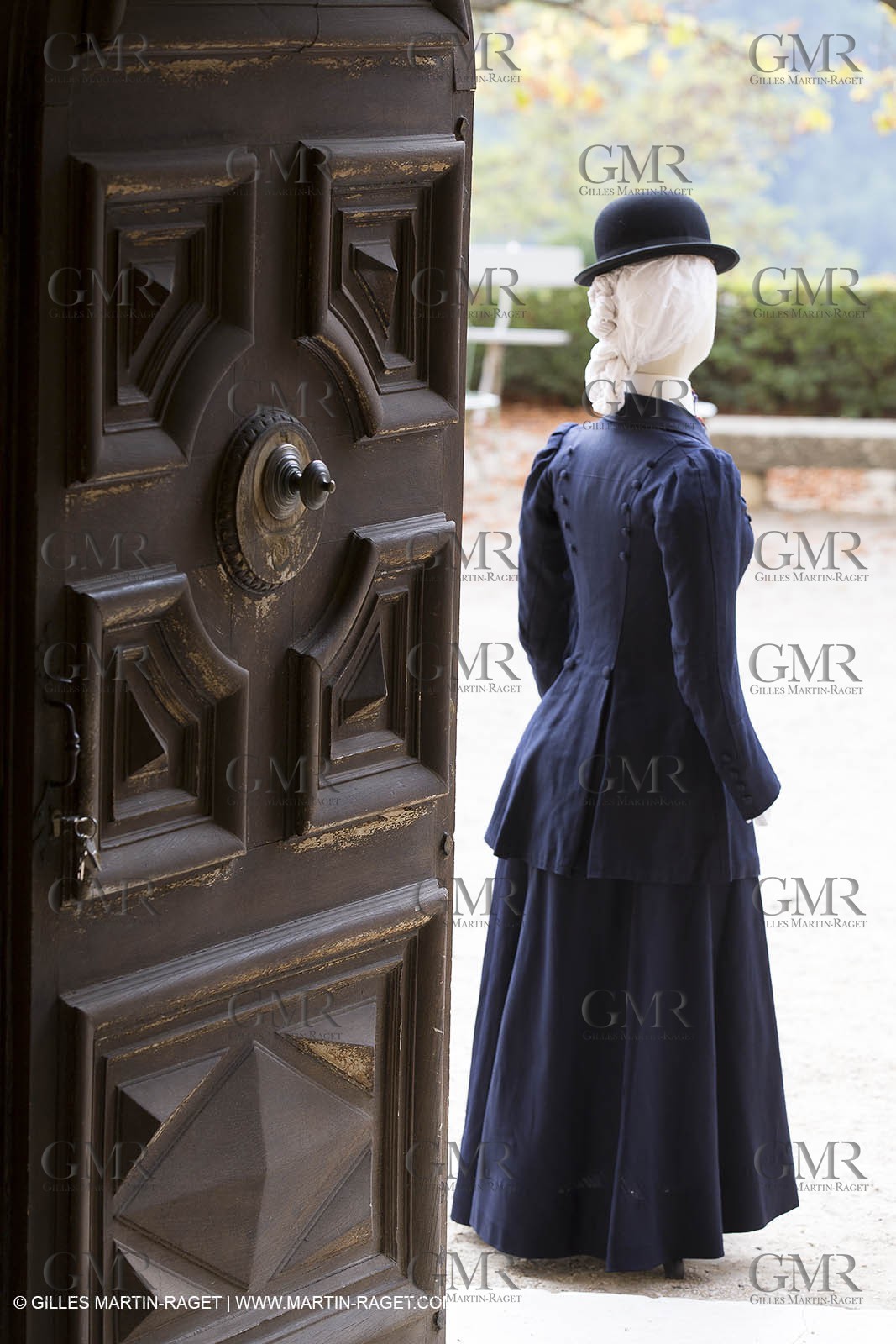 31 10 2013 - Ansouis (FRA,84) - Chateau d'Ansouis - Costumes de l'exposition Habits d'hommes