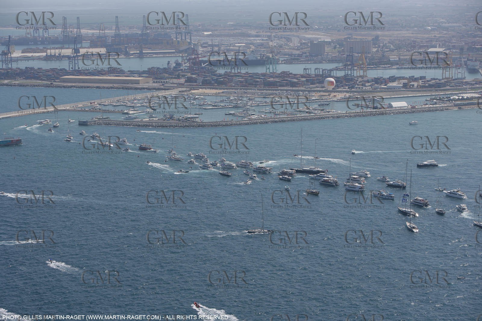 2' 06 2007-Valencia (Spain)- 32nd America's Cup - Final Match - Day 2