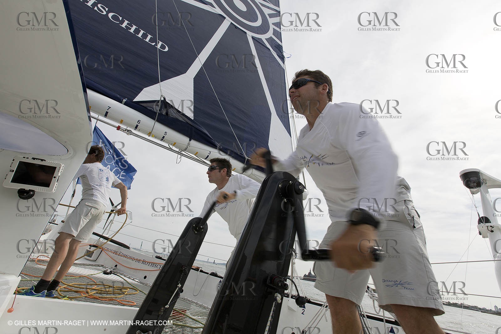 05 07 2012 - New York (USA) - Ocean Krys Race - Speed runs in fornt of NY city
