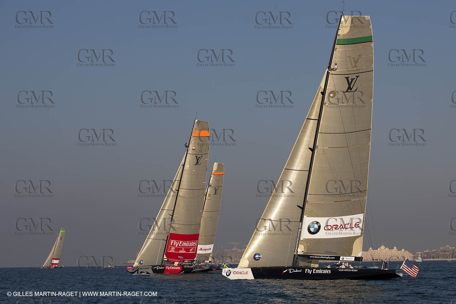 25 11 2010 - Dubai (UAE) - Dubai Louis Vuitton Trophy -  BMW ORACLE Racing - Fleet races