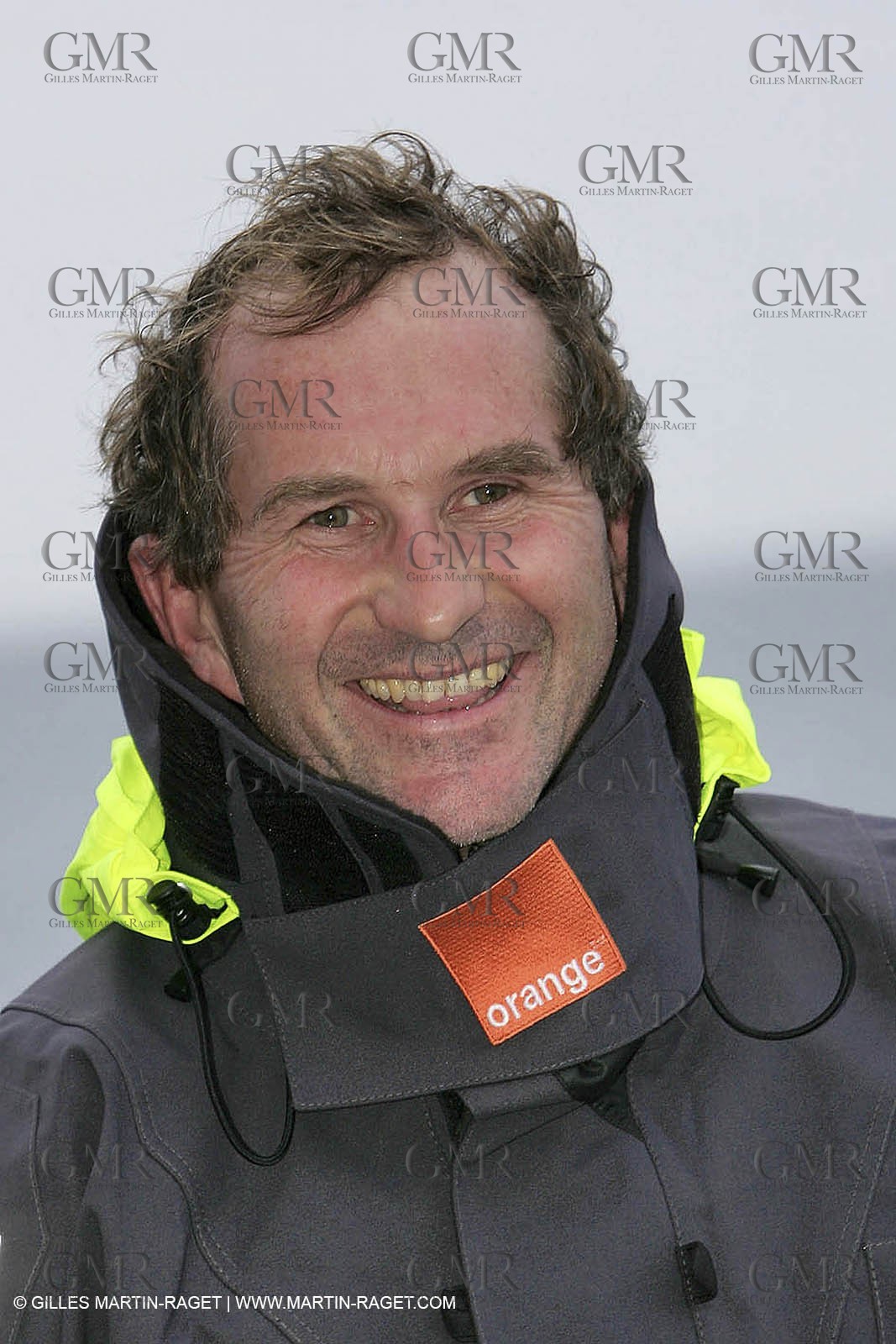 Trophée Jules Verne - Lorient - 30 12 04 - Orange II - Entraînement - A bord - Jacques Caraes