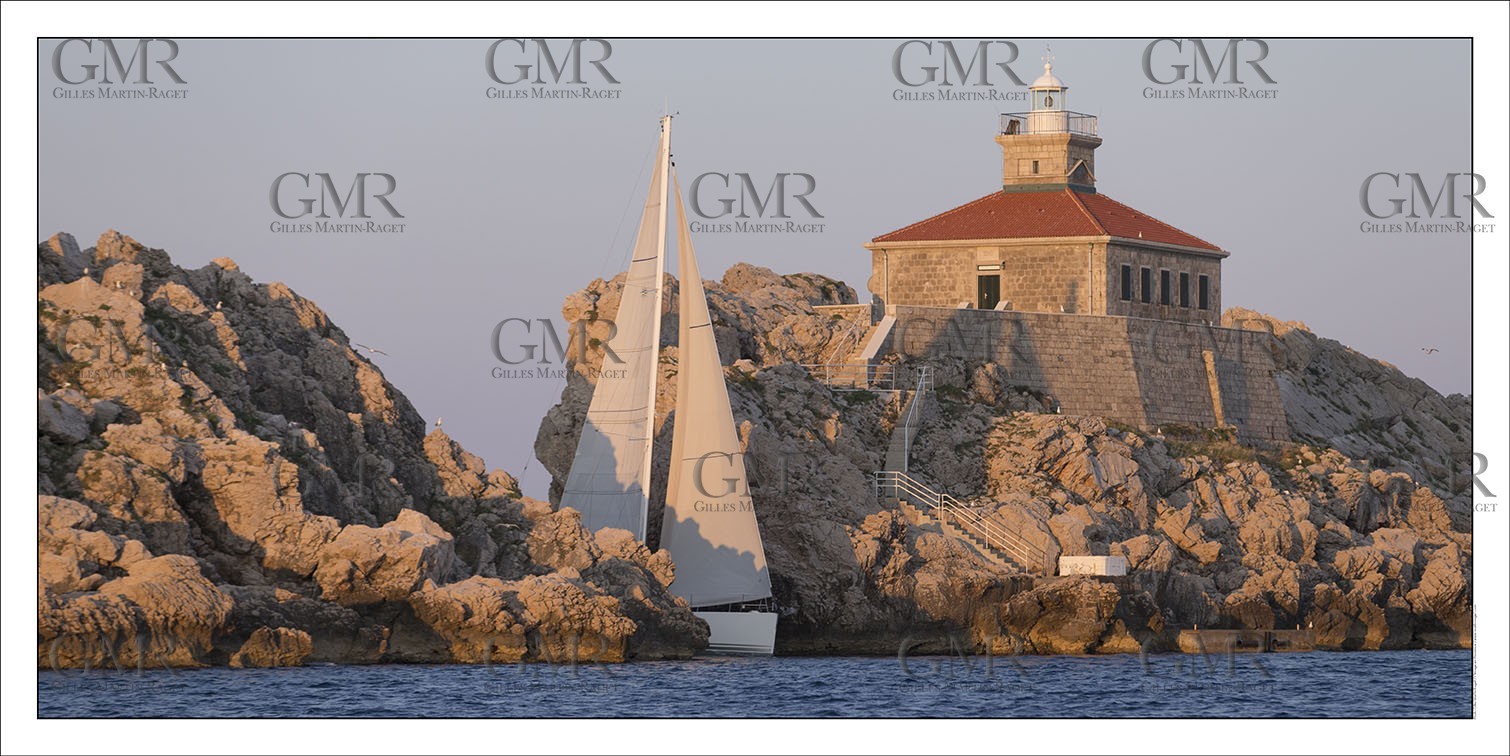 Product: in house made quality print on 8 ultrachome colors Epson ink Jet printer.Available sizes: . 50 x 100 cm. 100 x 200 cmAvailable papers: . Standard 250 gr glossy paper print, black streak, white margin, no signature. Top quality glossy 290 gr. paper, black streak, white margin, checked and signed by the author. Fine Art print (signed, numbered, stamped, registered) on demand. Other supports (Canvas, Acrylic, Metal) on demandPackaging: cylindric reinforced tubeShipping options: regular mail or Shipping companyClick on the basket icon to select your options and start the online ordering process