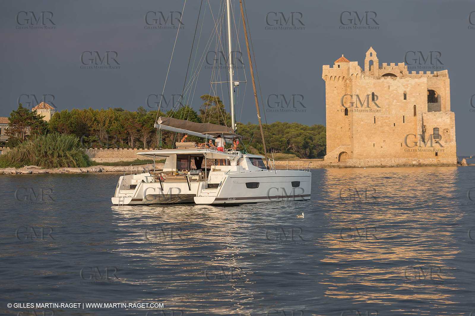 12 09 2016, Cannes (FRA,06), Chantier Fountaine-Pajot, Helia 44