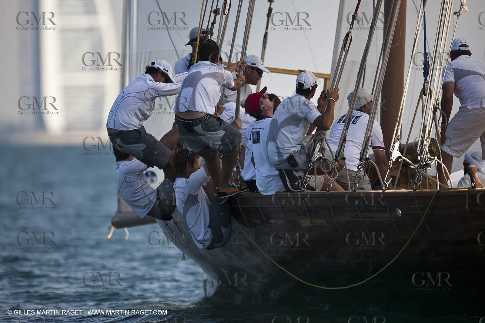 20 11 2010 - Dubai (UAE) - Dubai Louis Vuitton Trophy - Traditionnal dhow races for competing teams