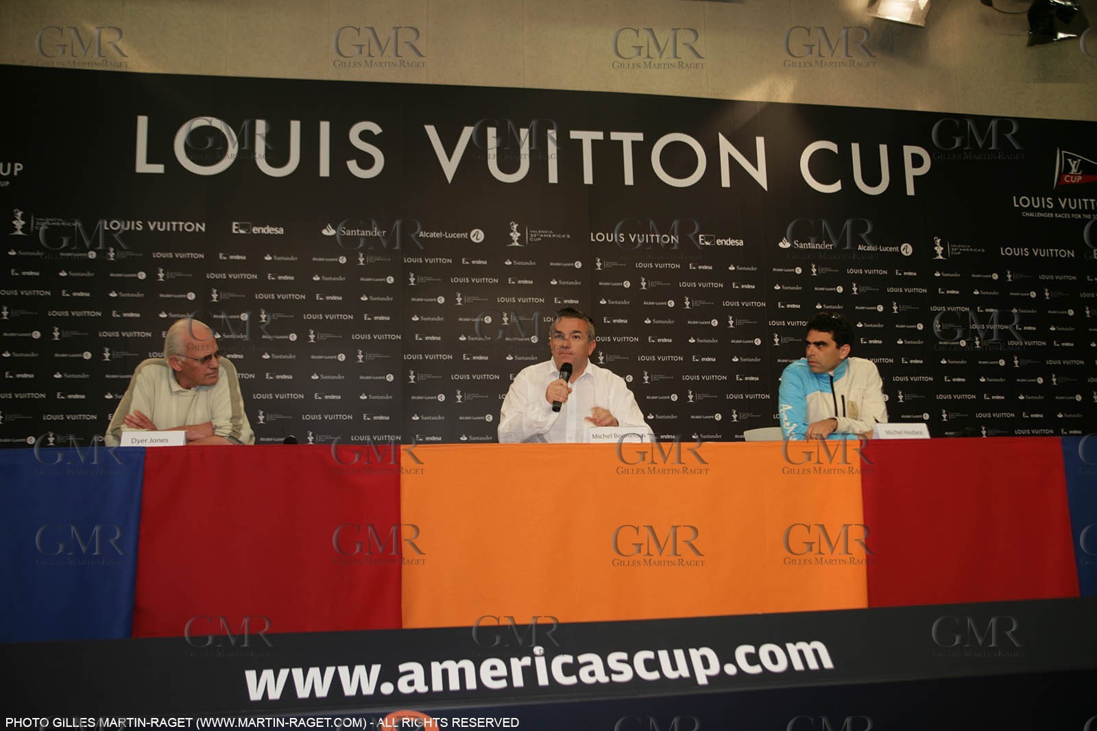 22 04 2007-Valencia (Spain)- 32nd America's Cup - Louis Vuitton Cup - RR1 - Day 7 - ACM Press conference - Dyer Jones - Michel Bonnefoux - Michel Hodara
