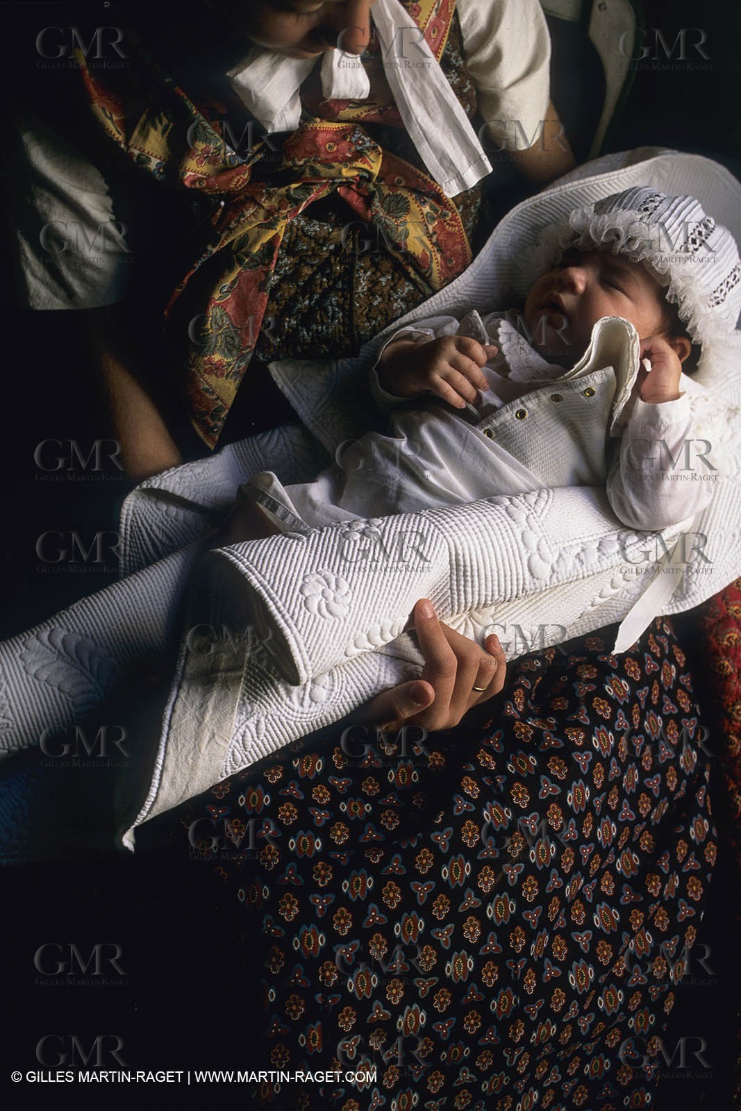 France, Provence, Traditions, Boutis et piqués, traditional cloths from Provence