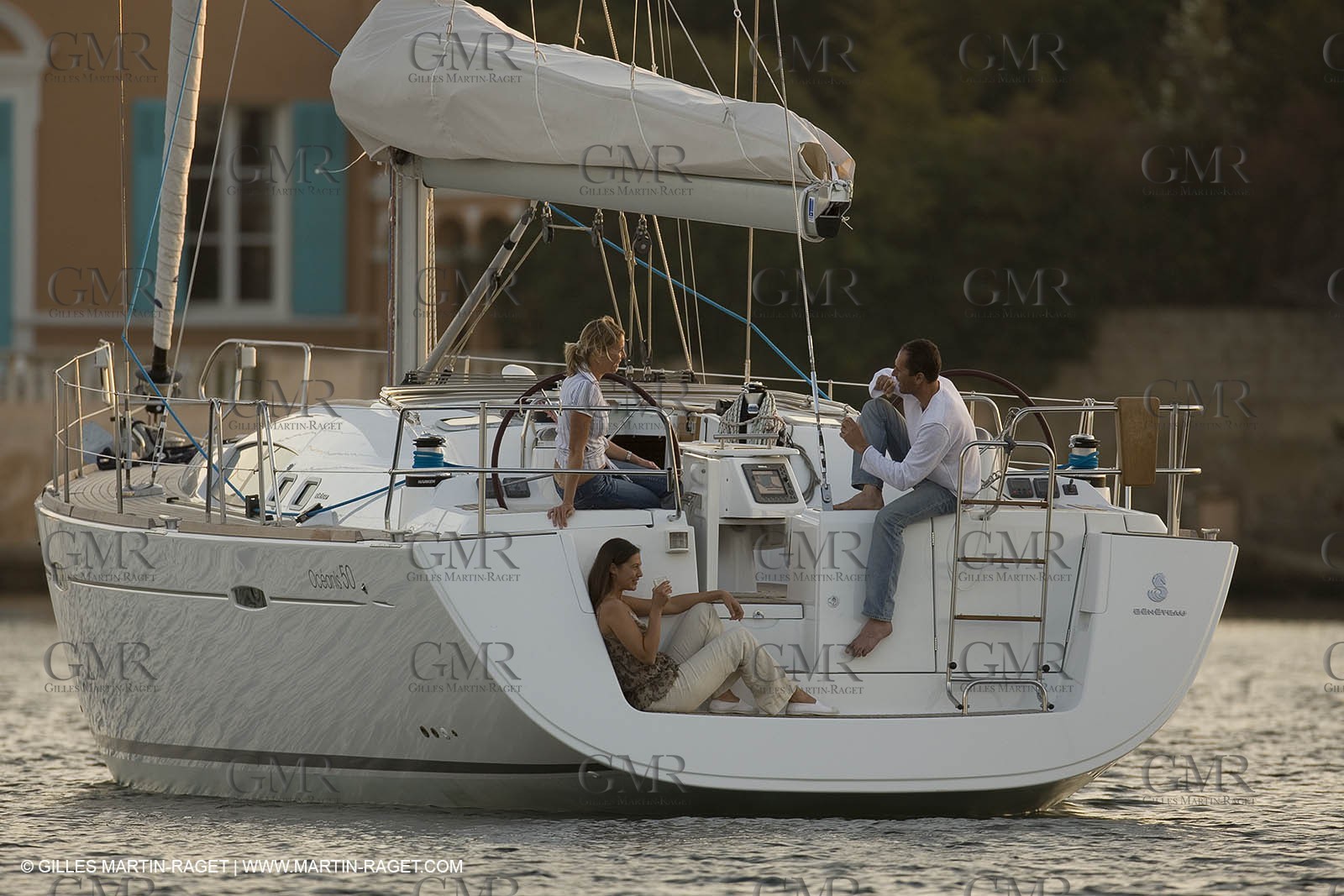 Cruising monohull mooring