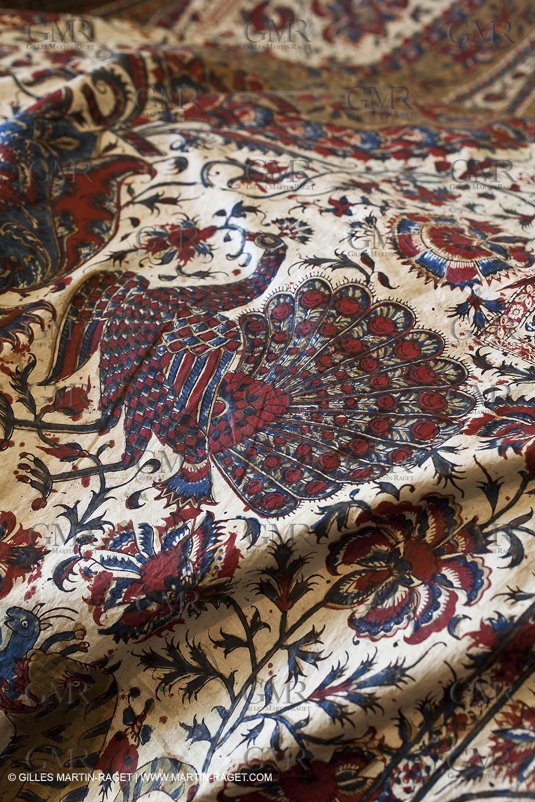 December 2009 - Boutis