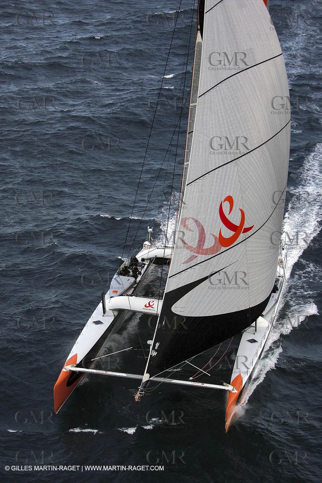 Orange II - 2004 Mediterranée Record - Start off Marseilles