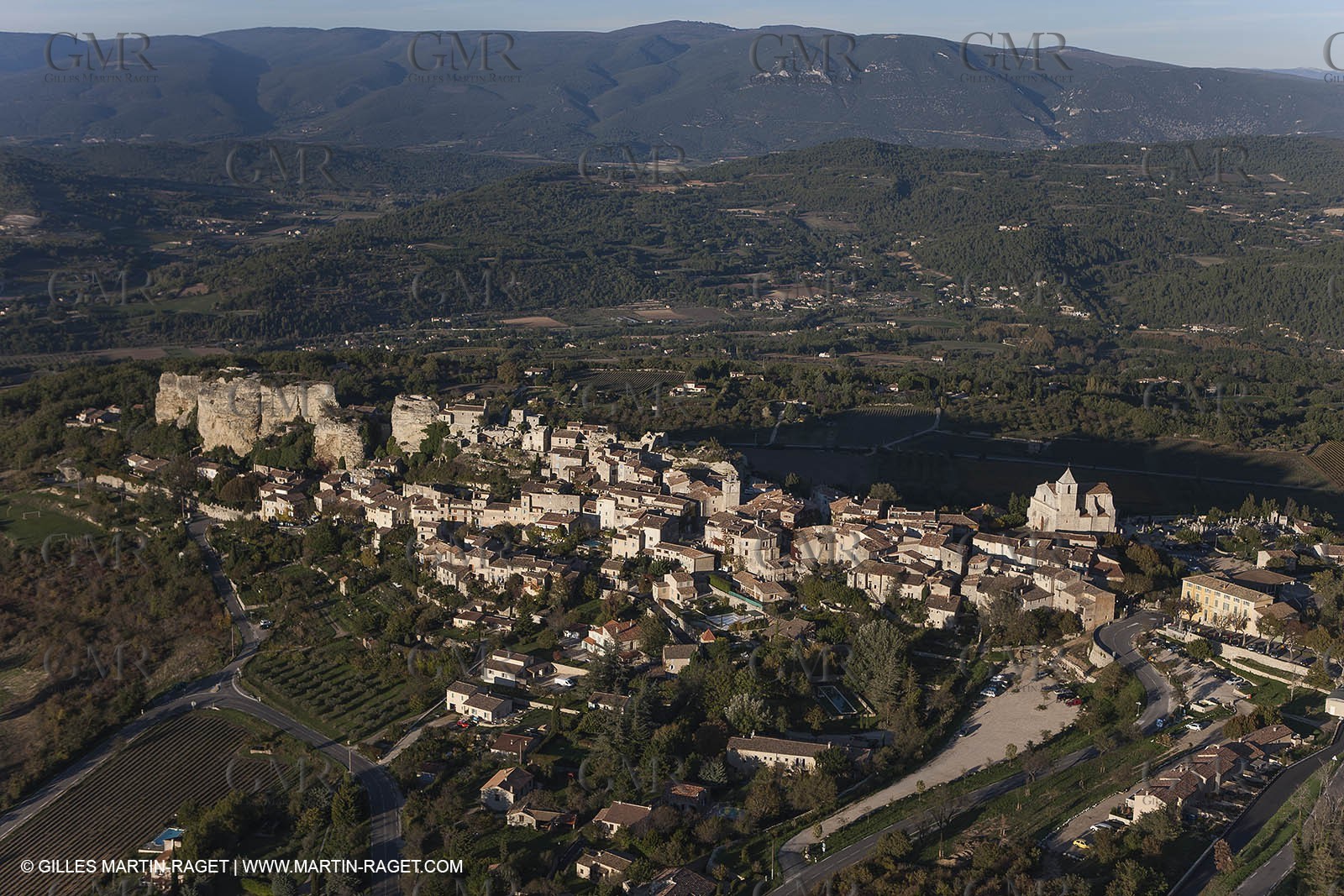 29 10 2012 - Saignon (FRA,84) - Luberon as seen from above