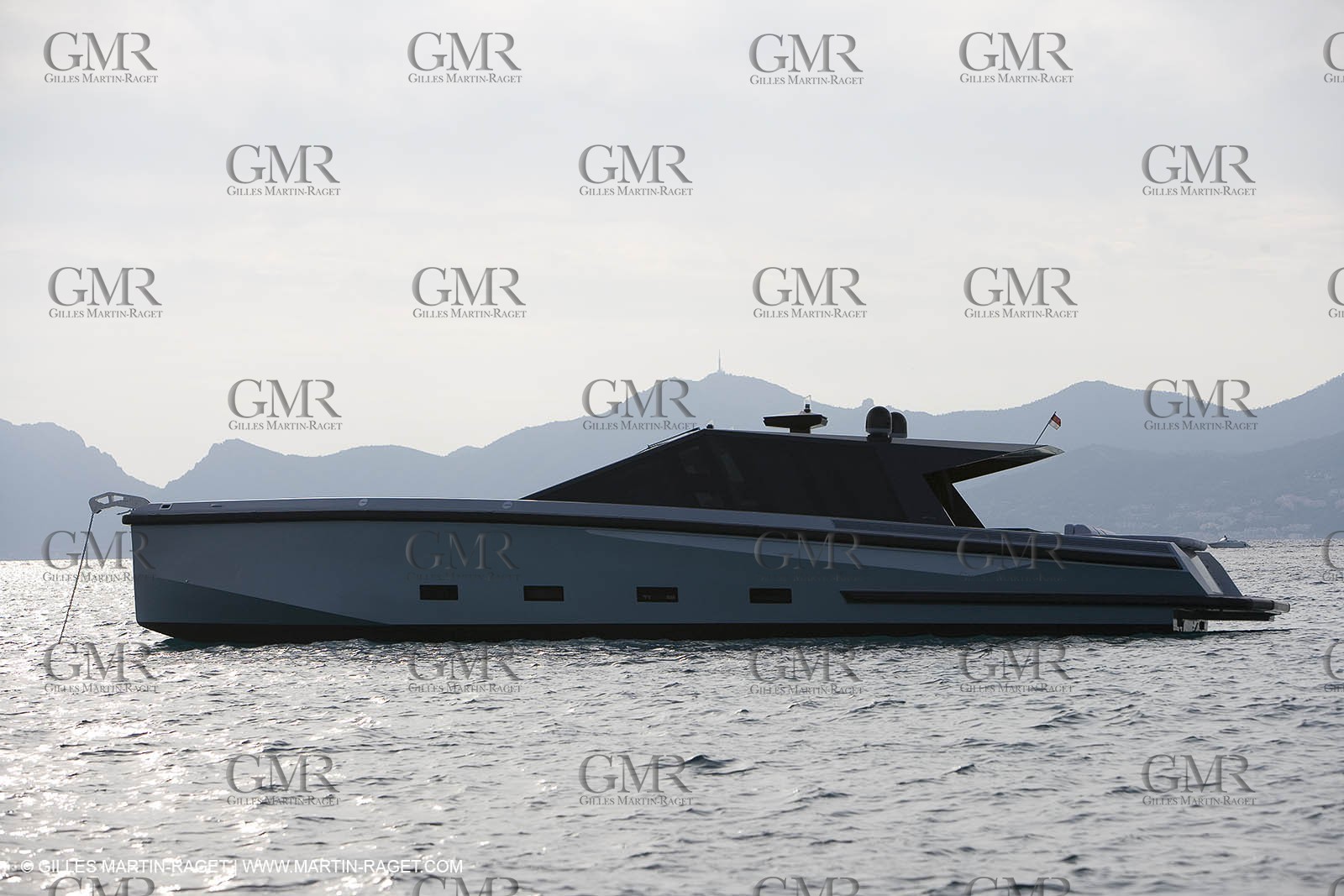 29 09 2007 - St Jean Cap Ferrat - Wally Yachts - Wally Power 70 - Lau Lau