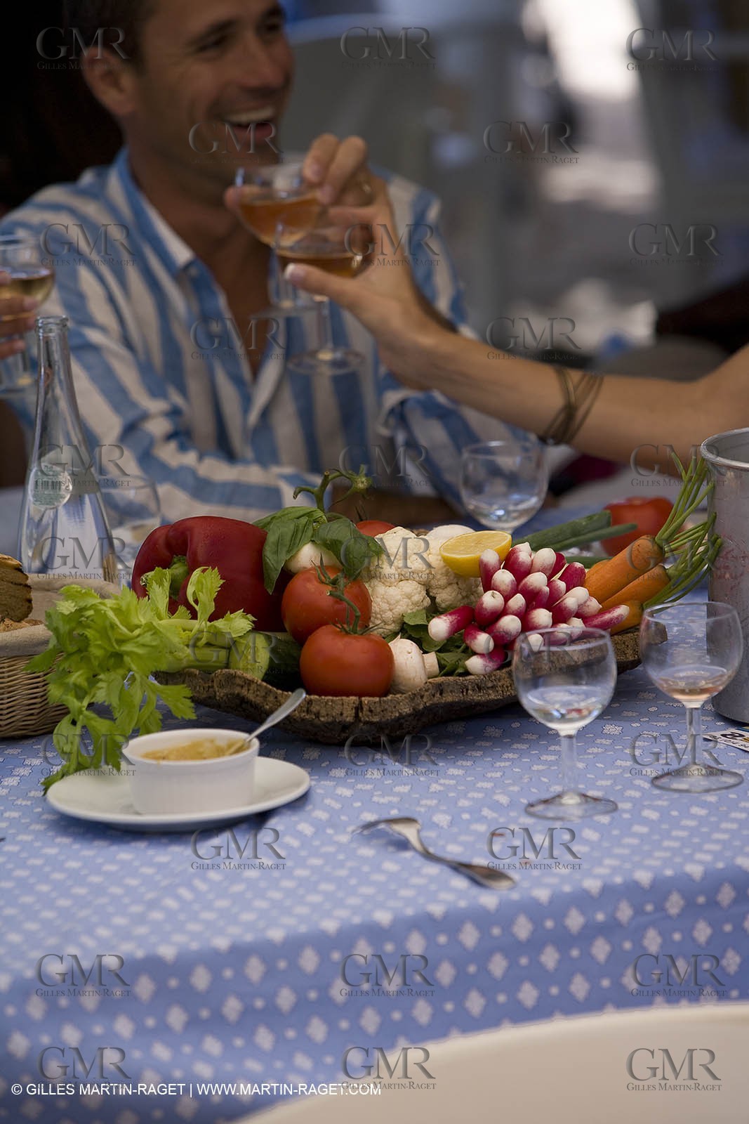 06 09 2007 - Saint Tropez (FRA, 83) - Superyachts - Motoryachts - Mangusta 92 Triple Fun in Saint Tropez - Mooring at Club 55 at Pampelonne Beach