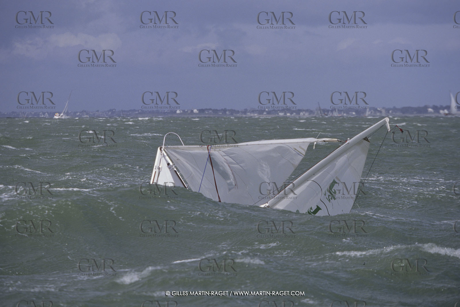 Yacht racing, Breakages, accidents,