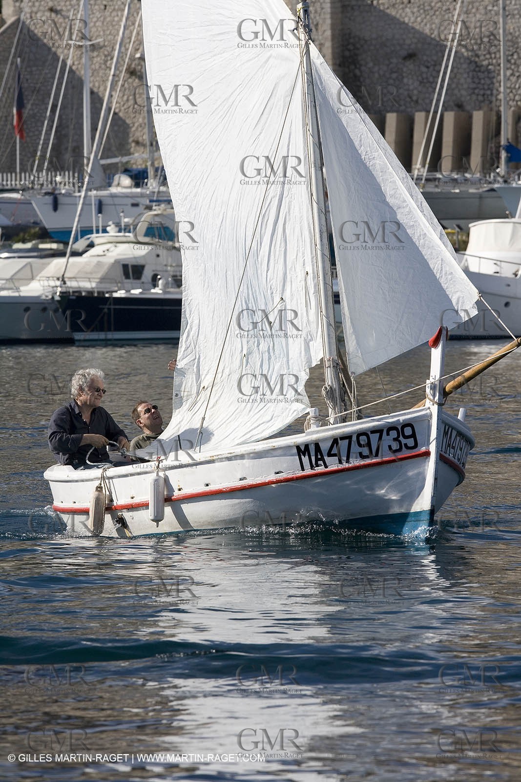 04 03 2007 - Marseilles (FRA) - La Nerthe off L'estaque (Marseille Neighorhood) - Dominique Pons