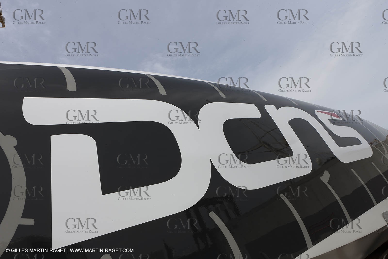 18 04 2012 - La Ciotat (FRA,13) - L'Hydroptère en préparation - Présentation du  nouvele équipage