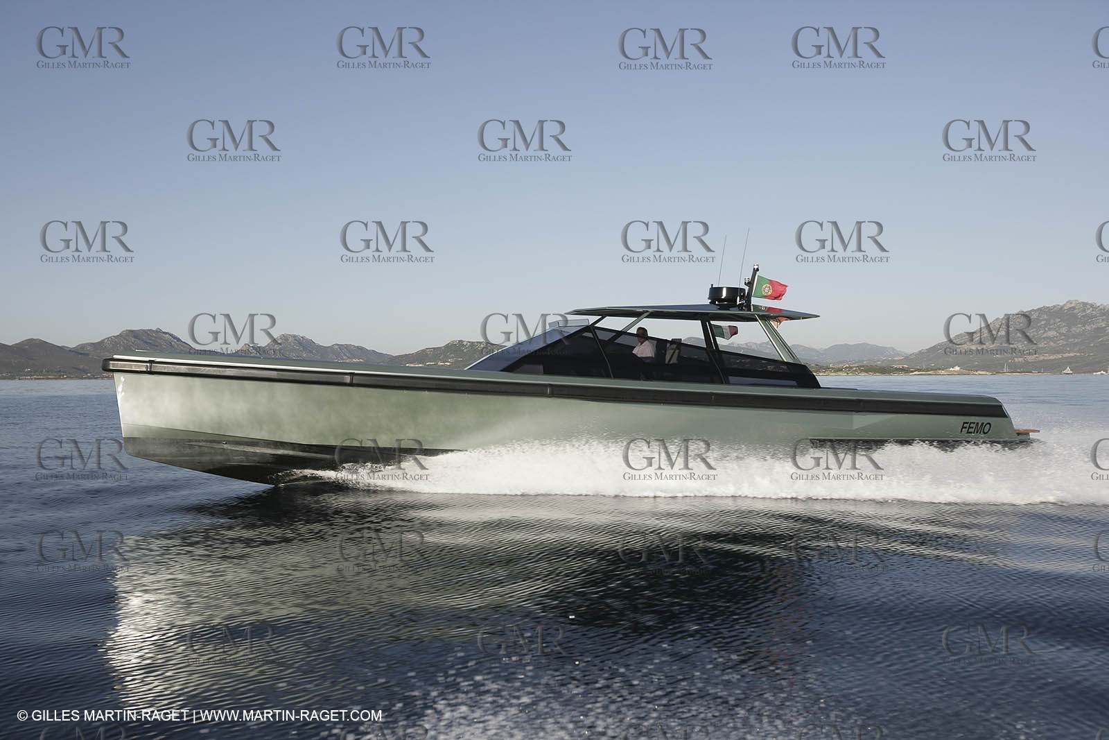 16 07 2007 - Portisco (Italie, Sardaigne) - Wally Power 47, 2007 version