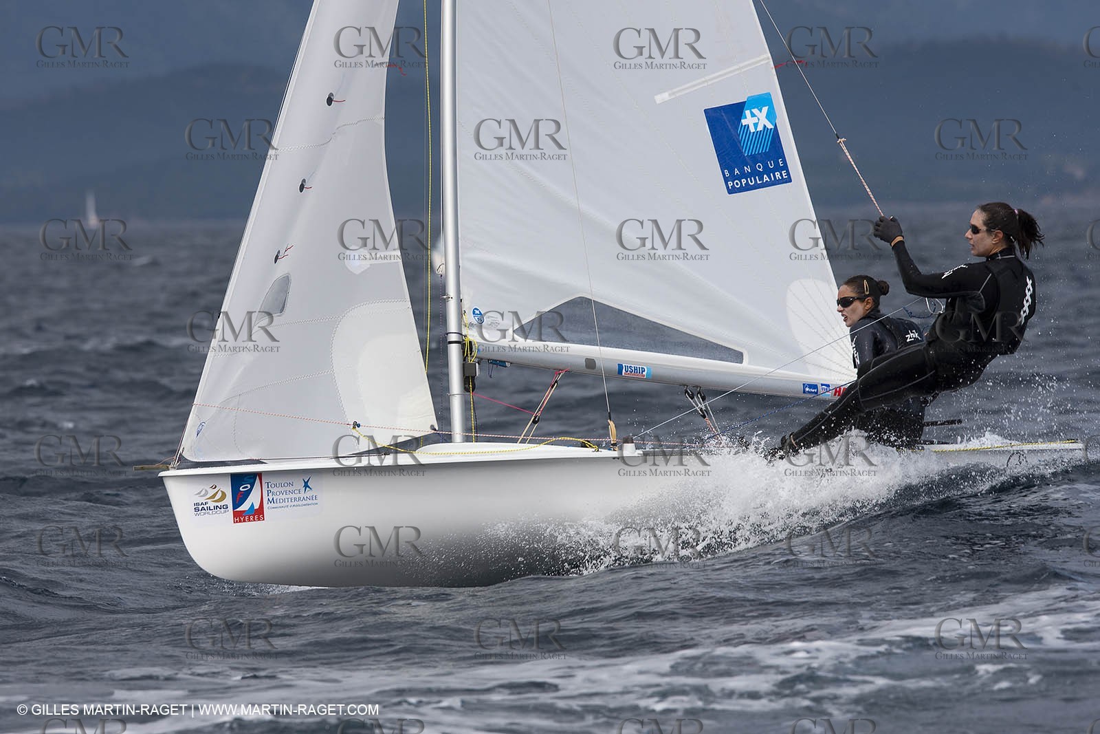 20 04 2010 - Hyères (FRA,83) - SOF 2010 - ZHIK Team - 470 fem -  Ingrid Petitjean - Nadège Douroux