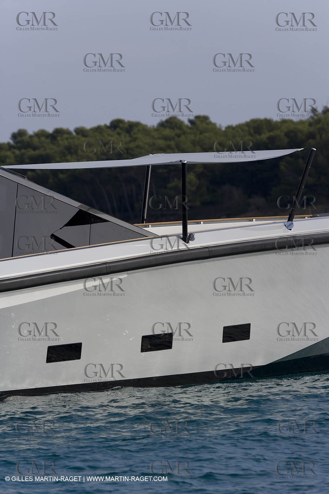 29 09 2007 - St Jean Cap Ferrat - Wally Yachts - Wally Power 70 - Lau Lau