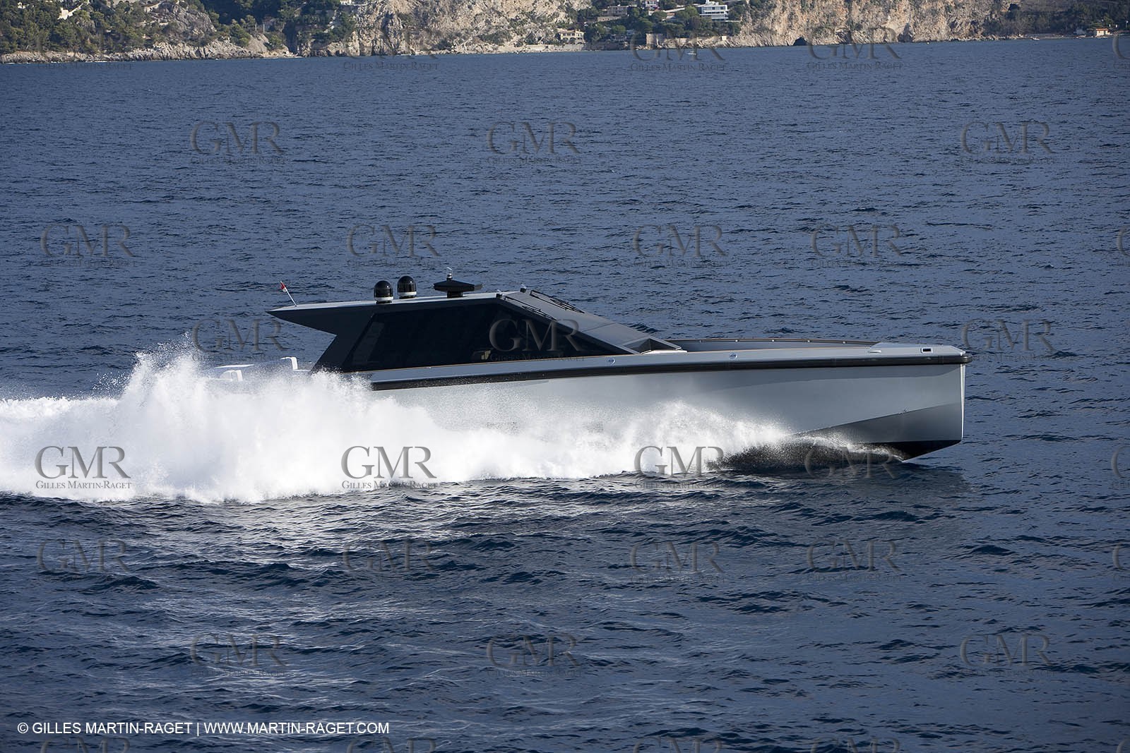 29 09 2007 - St Jean Cap Ferrat - Wally Yachts - Wally Power 70 - Lau Lau