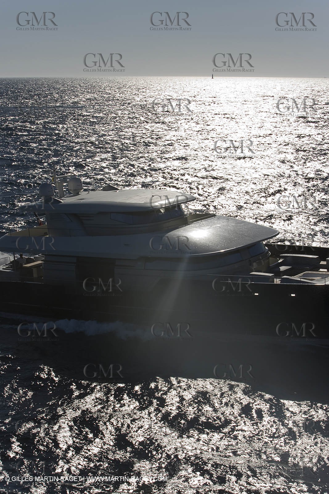 13-07-07 - La Ciotat (FRANCE) - MotorYacht - Chantier H2X