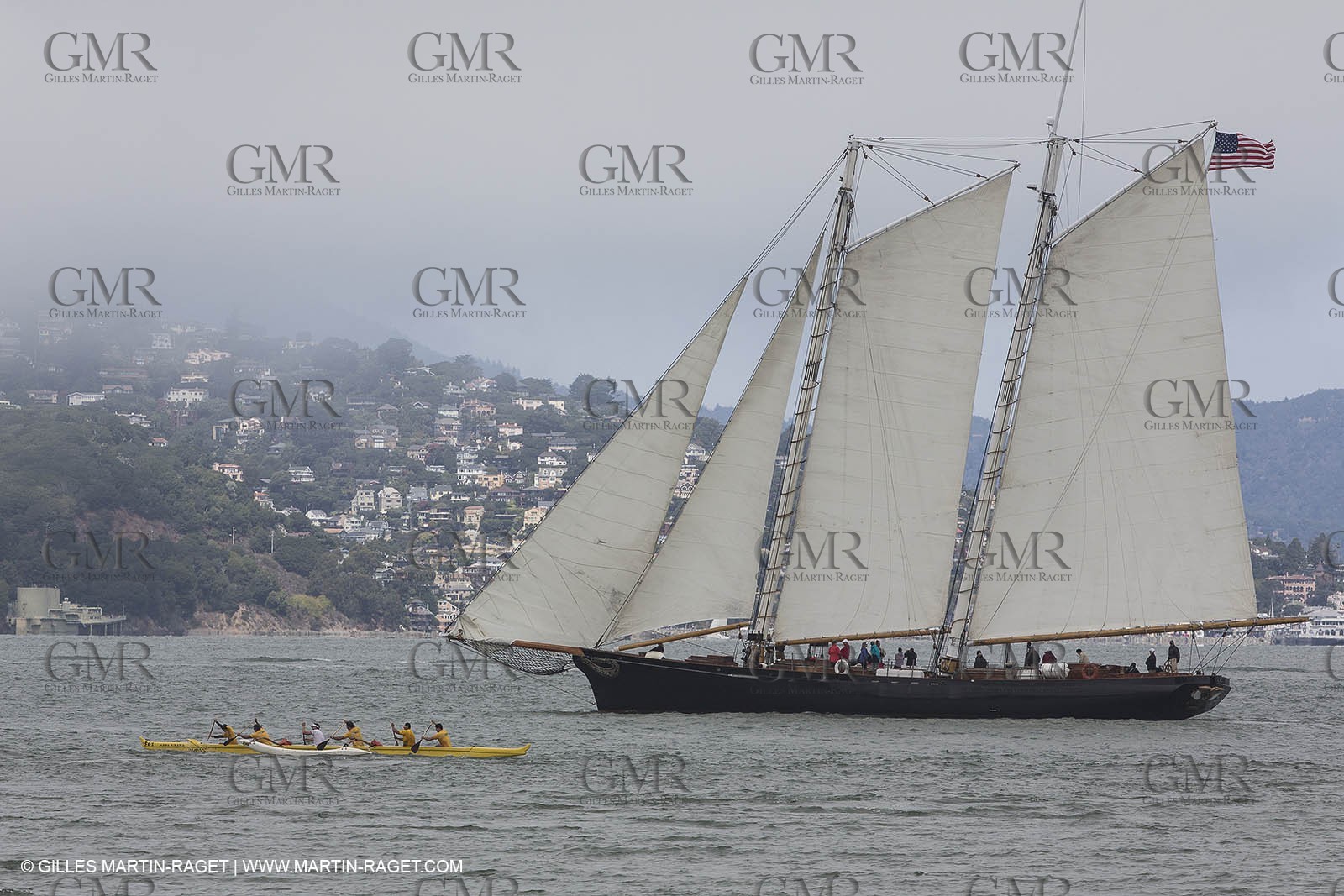 10 08 2013 - San Francisco (USA,CA) - 34th America's Cup - AC Open - Outrigger Canoe Races et Hula Danceperformance at Marina Green Village