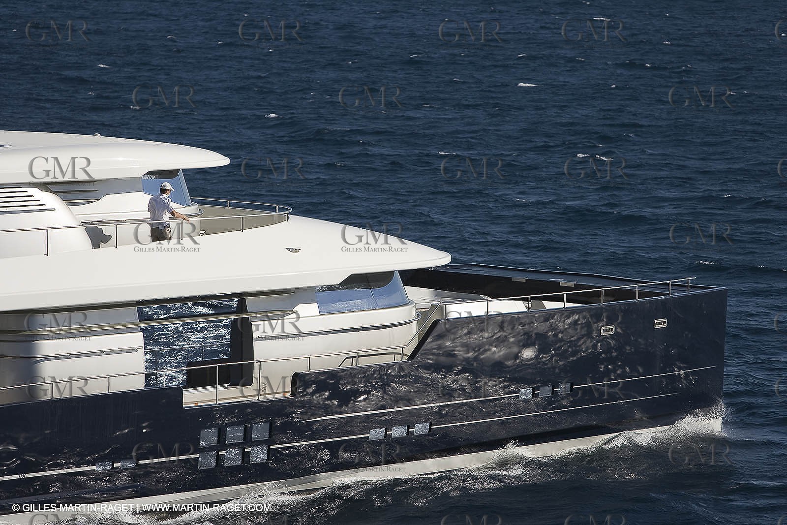 13-07-07 - La Ciotat - MotorYacht - Chantier H2X