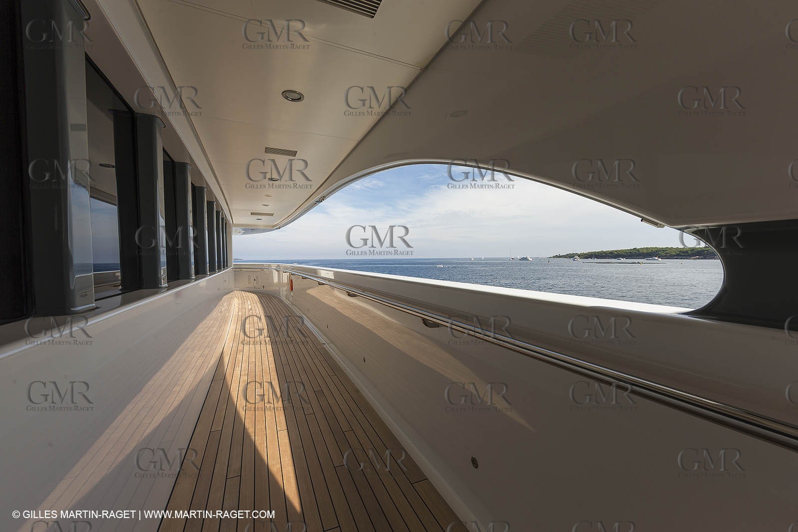 21 09 2014 - Cannes (FRA,83), Motor yacht TV