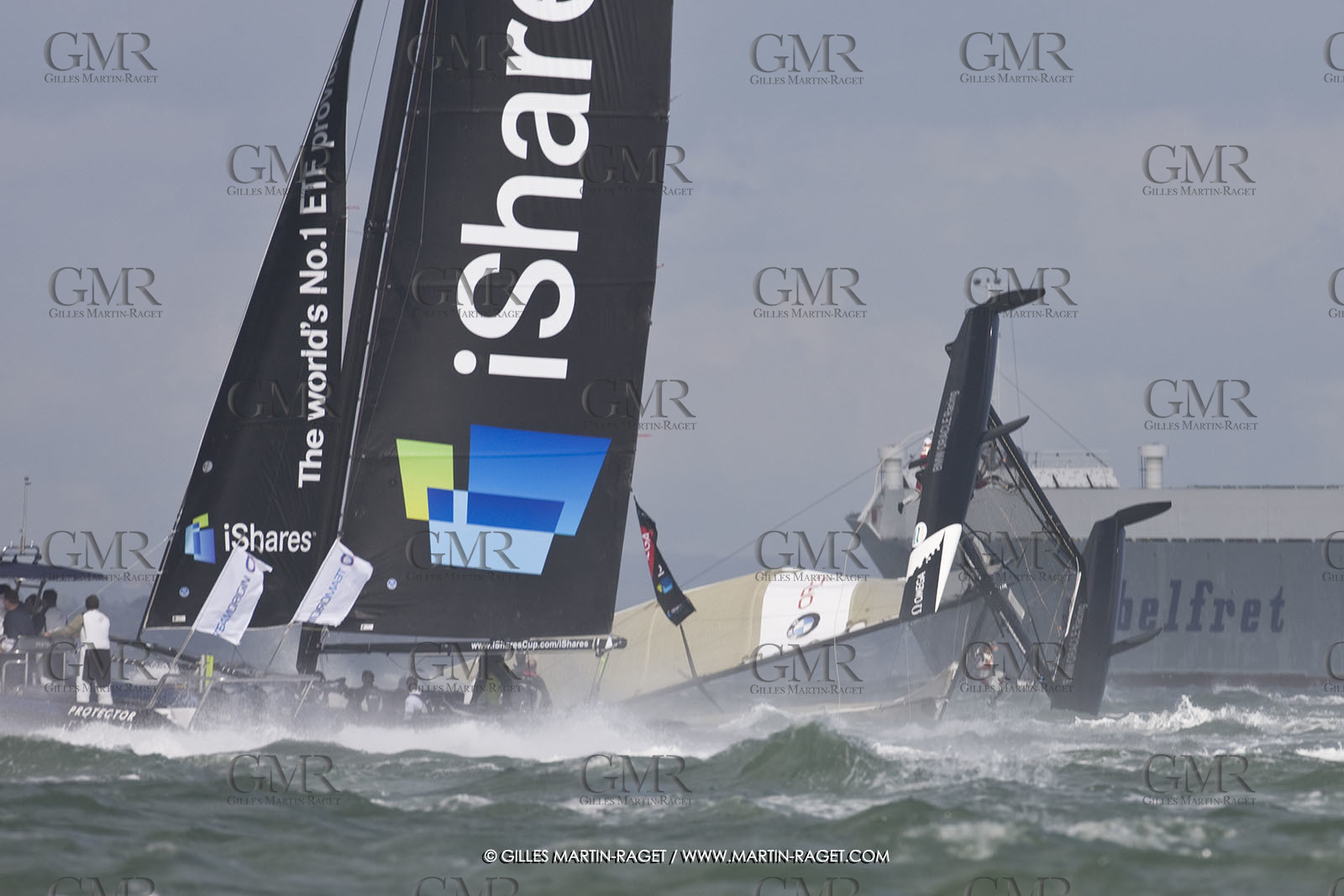 02 08 2008 - Cowes (UK, IOW) - BMW ORACLE Racing - IShare Cup Cowes - Racing Day 1