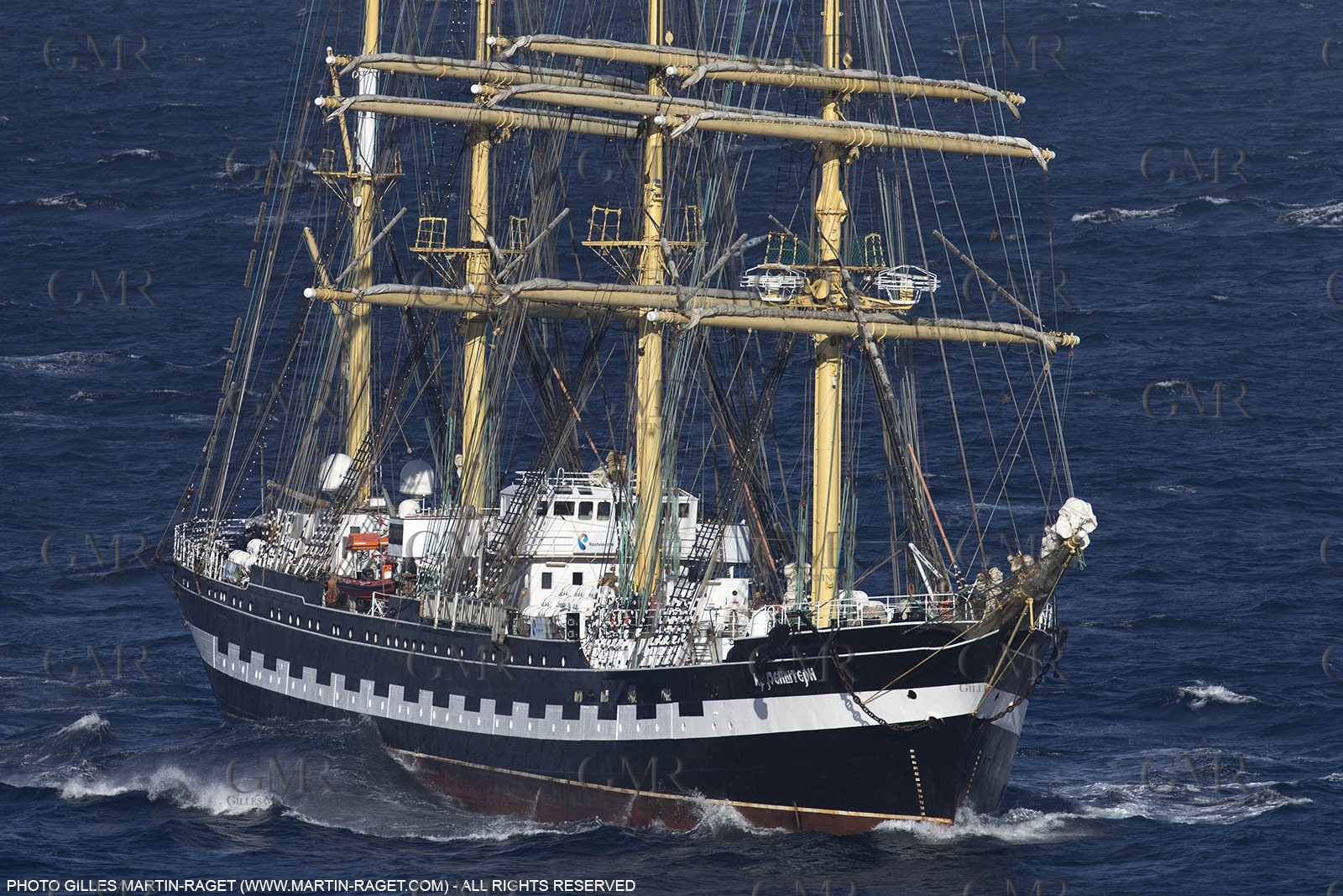 30 09 2013 - Toulon (FRA,83) - Toulon Voiles de Légende - Start towards La Spezia