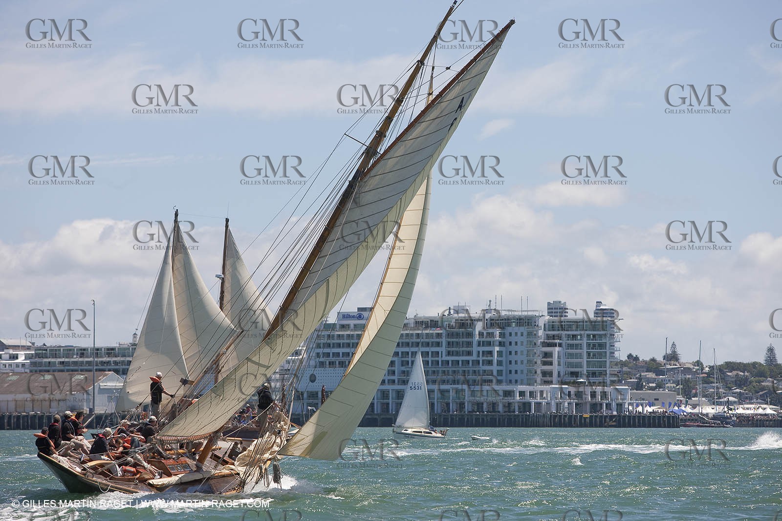 21 01 2009 - Auckland (NZL) -  Louis Vuitton Pacific Series - BMW ORACLE Racing - Training
