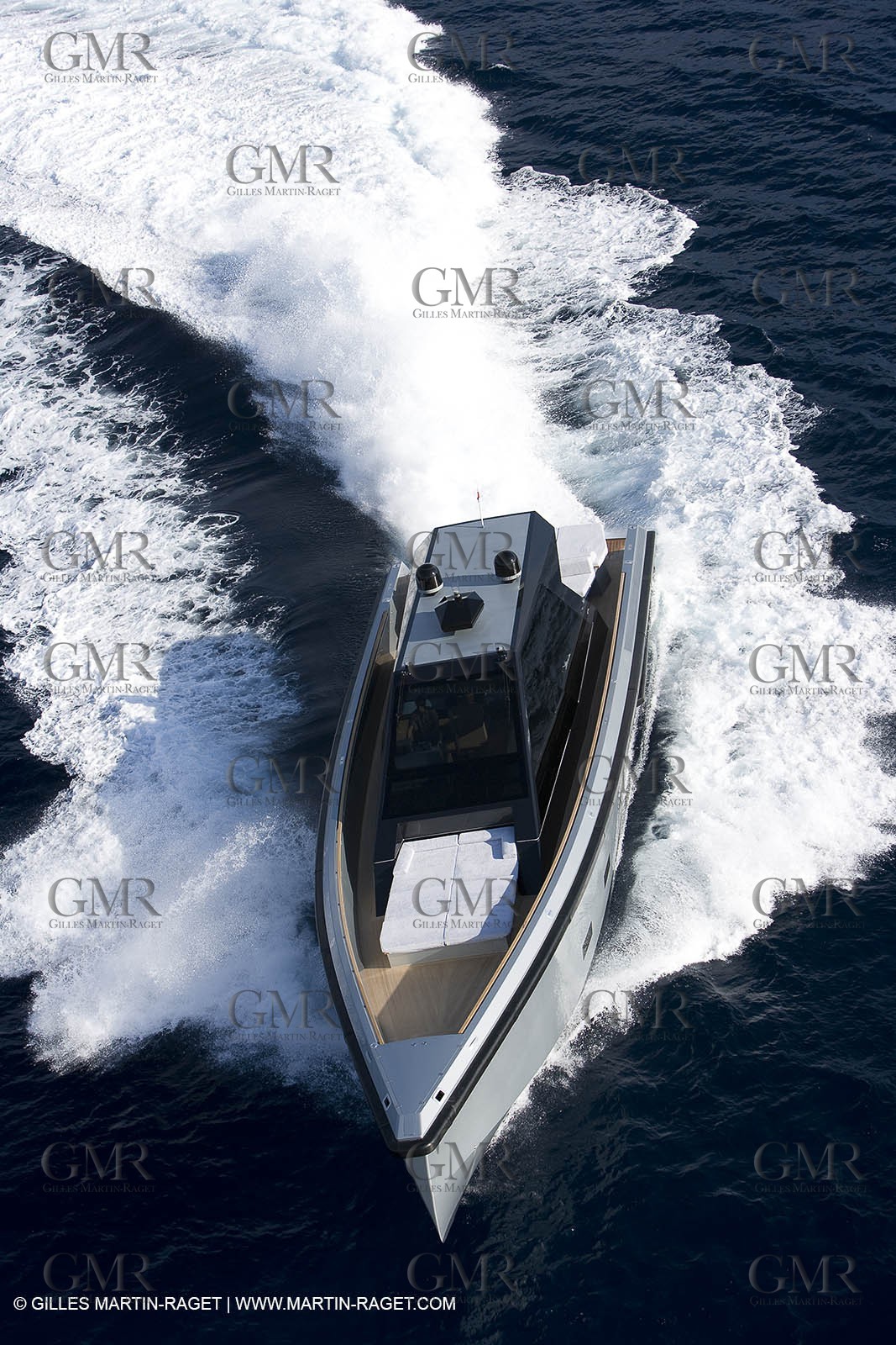 29 09 2007 - St Jean Cap Ferrat - Wally Yachts - Wally Power 70 - Lau Lau