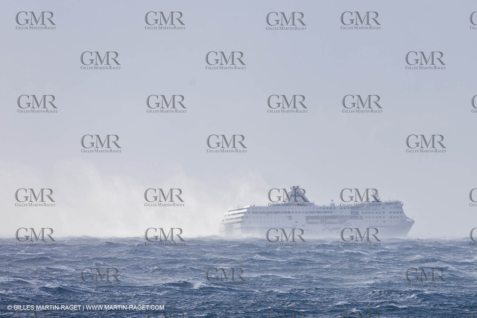 25 10 2010 - Marseille (FRA,13) - Ships at the mooring due to a strike of the harbour staff