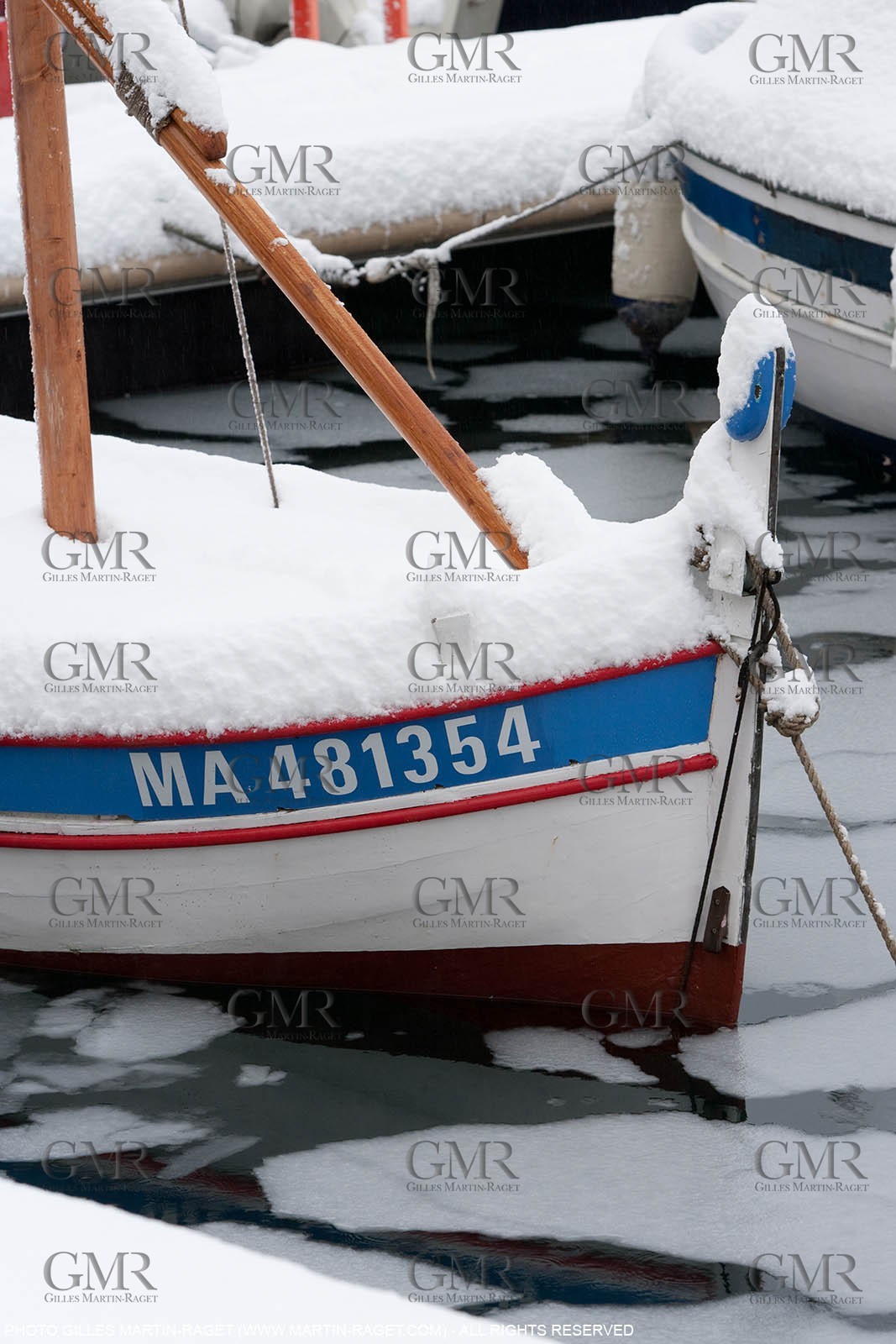07 01 2009 - Marseille (FRA,13) - Quantité de neige exceptionelle sur la ville