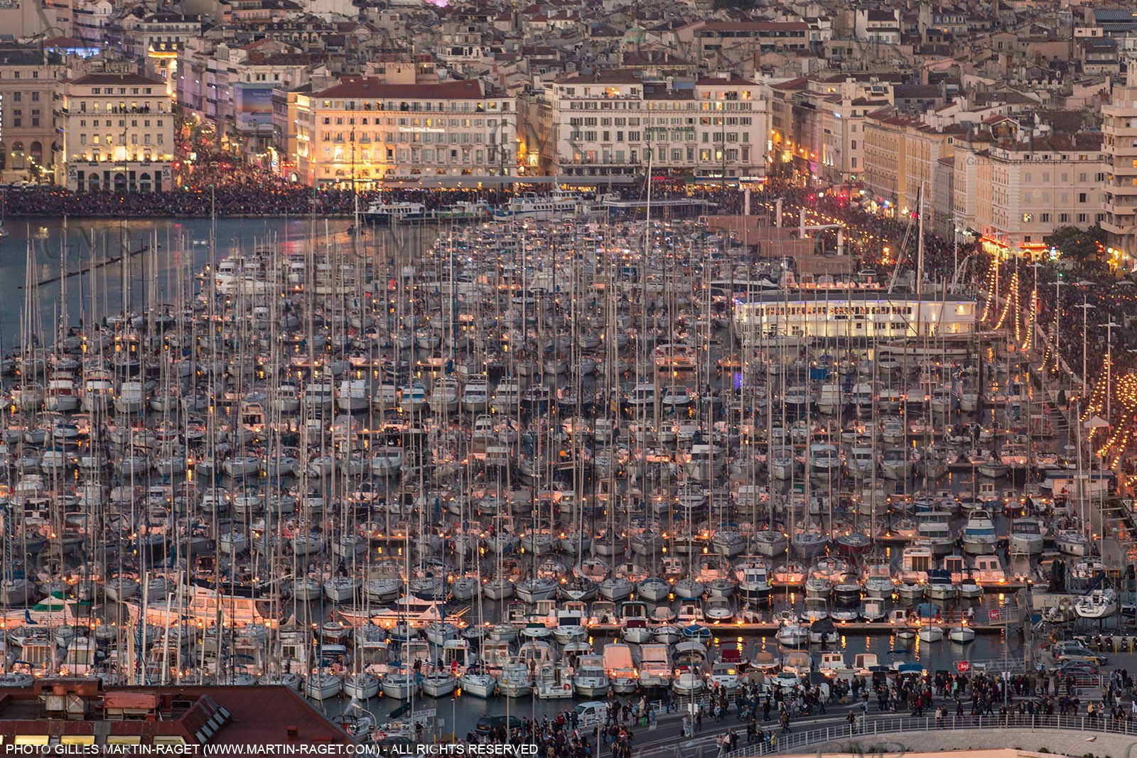 03 05 2013 - Marseille (FRA,13) - Marseille Provence 2013, illumination du Vieux Port par la Compagnie Carabosse