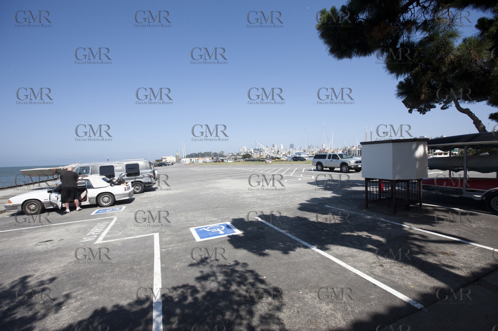 07 06 2011 - San Francisco (USA,CA) - 34th America's Cup - San Francis Yacht Club parkings