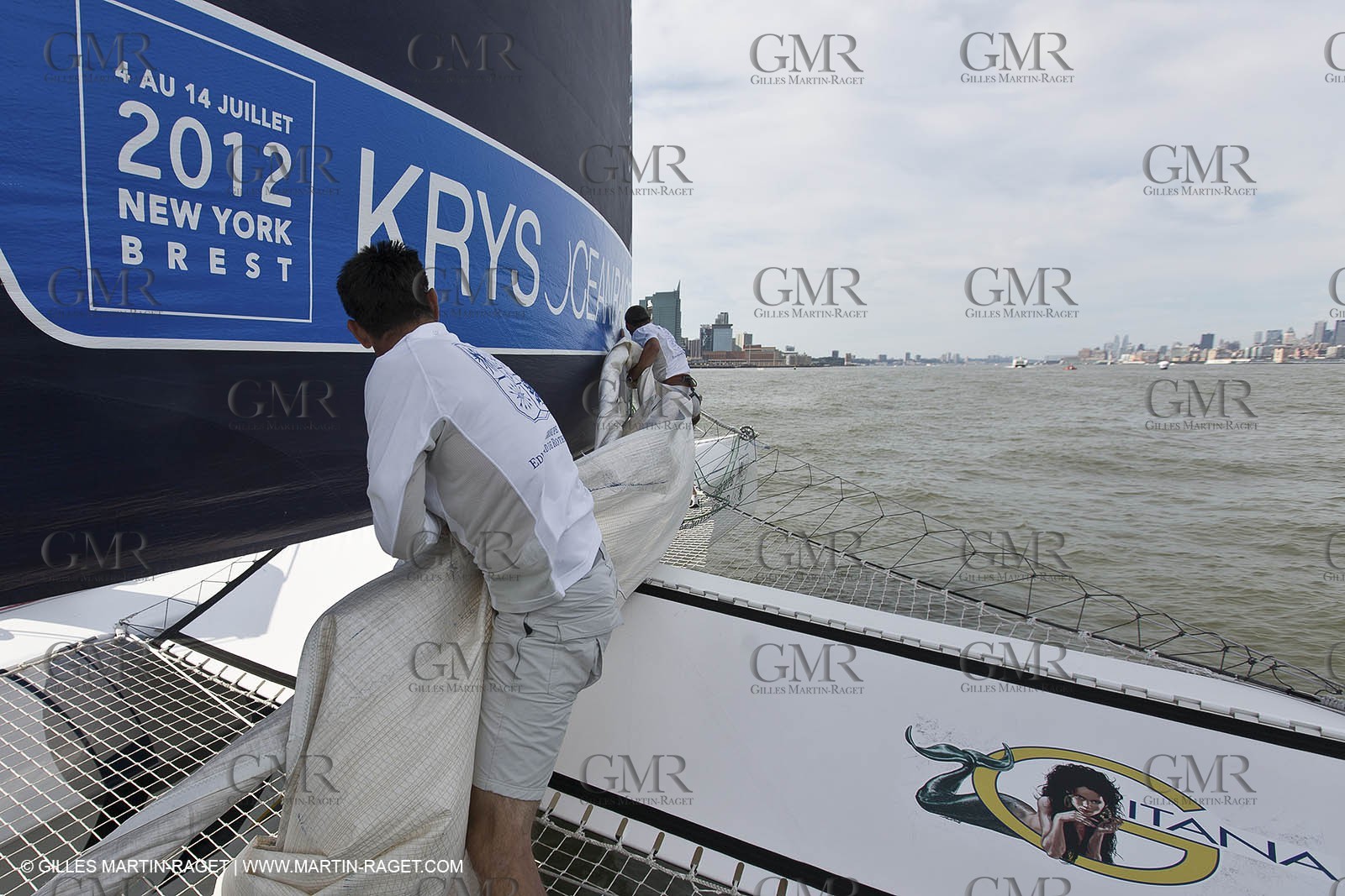 05 07 2012 - New York (USA) - Ocean Krys Race - Speed runs in fornt of NY city