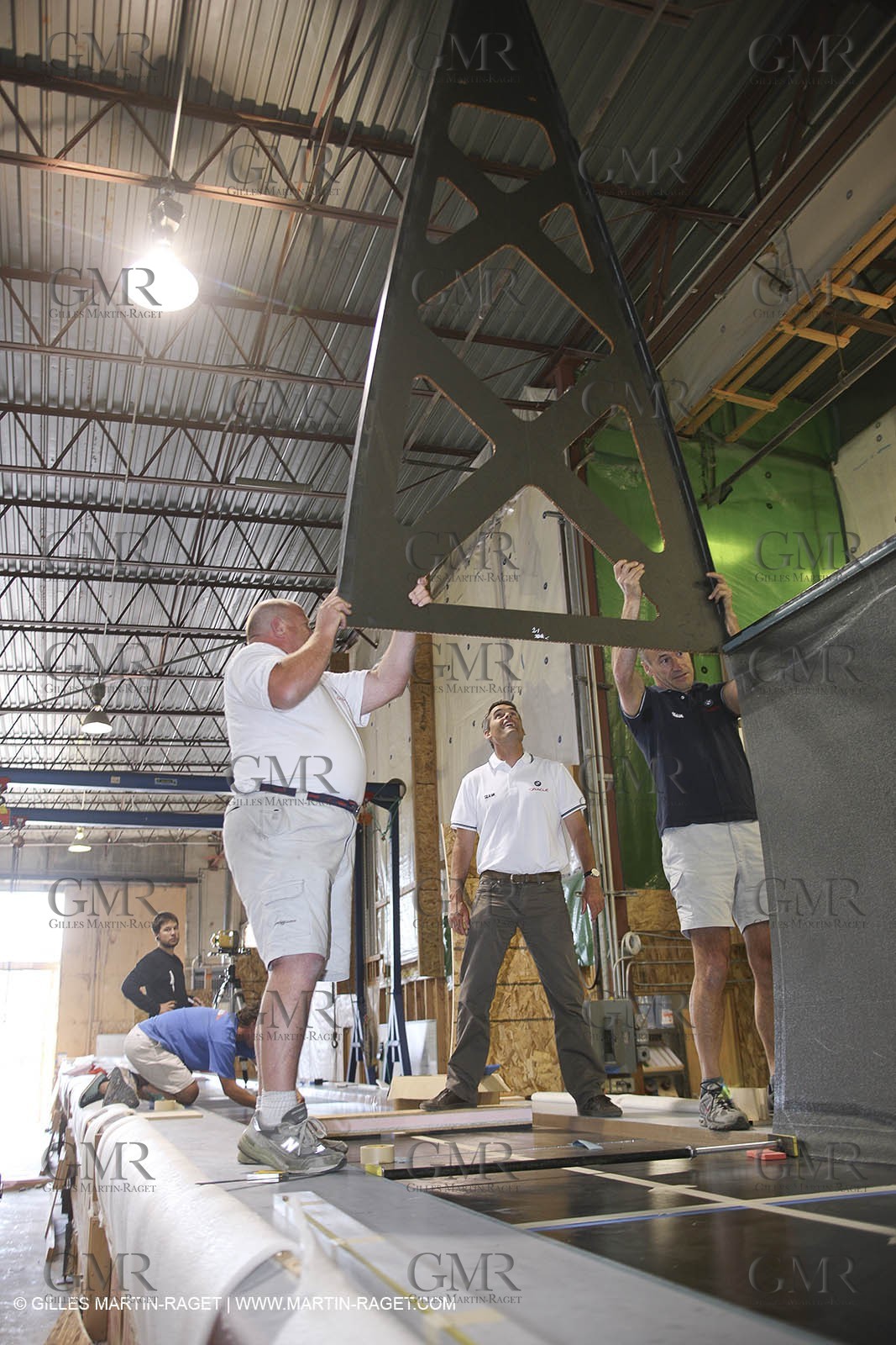 04 08 2009 - Anacortes (USA,WA)-33rd America's Cup - BMW ORACLE Racing - Wing construction at Core Builders