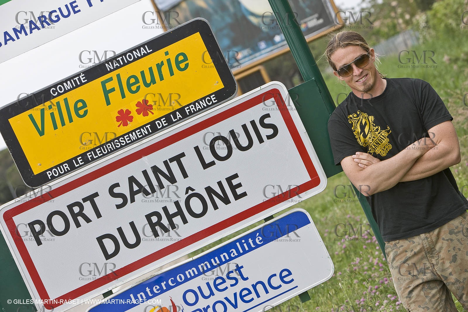 08 05 2008 - Port Saint Louis du Rhône (FRA, 13) - kite surfer Alexandre Caizergues training