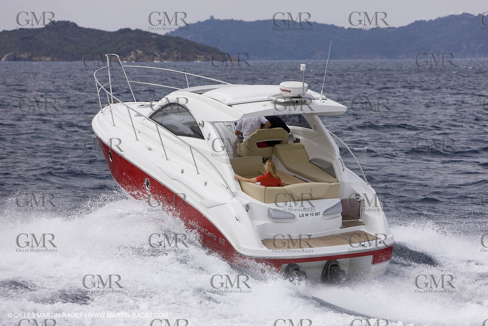 15 04 2008 - Porquerolles (Fra, 83) - Beneteau - Monte Carlo 32