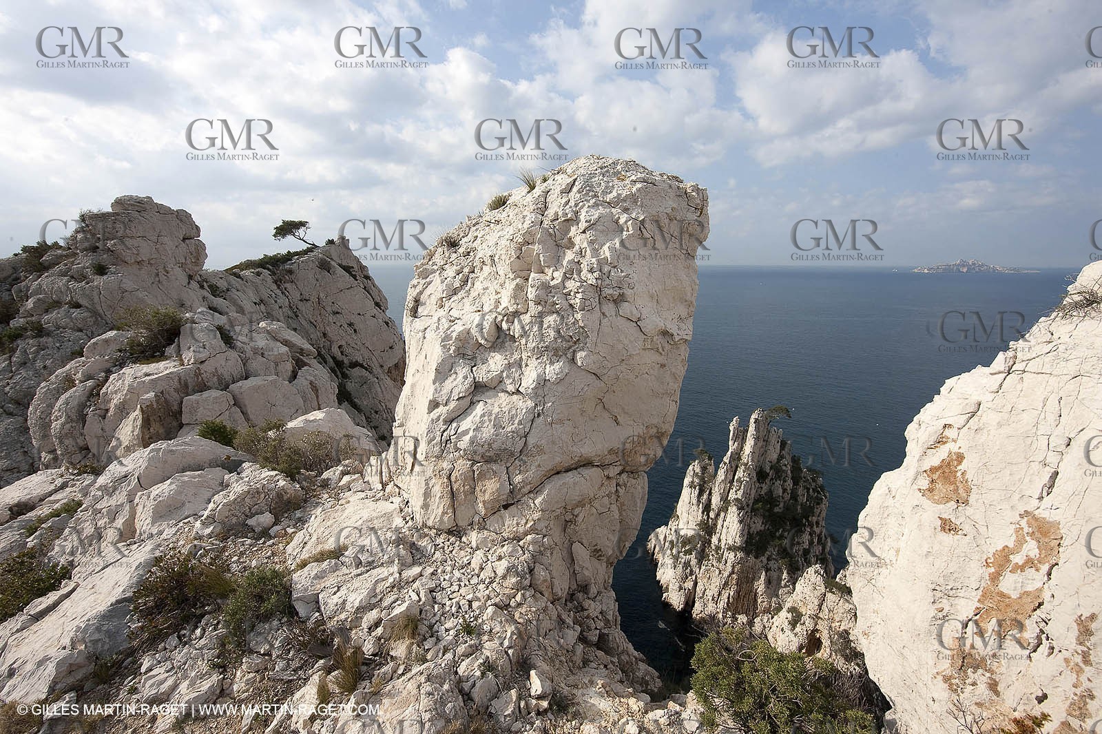 20 03 2009 - Marseille (FRA, 13) - Les Calanques - Pic de l'Eissadon et falaises du Devenson