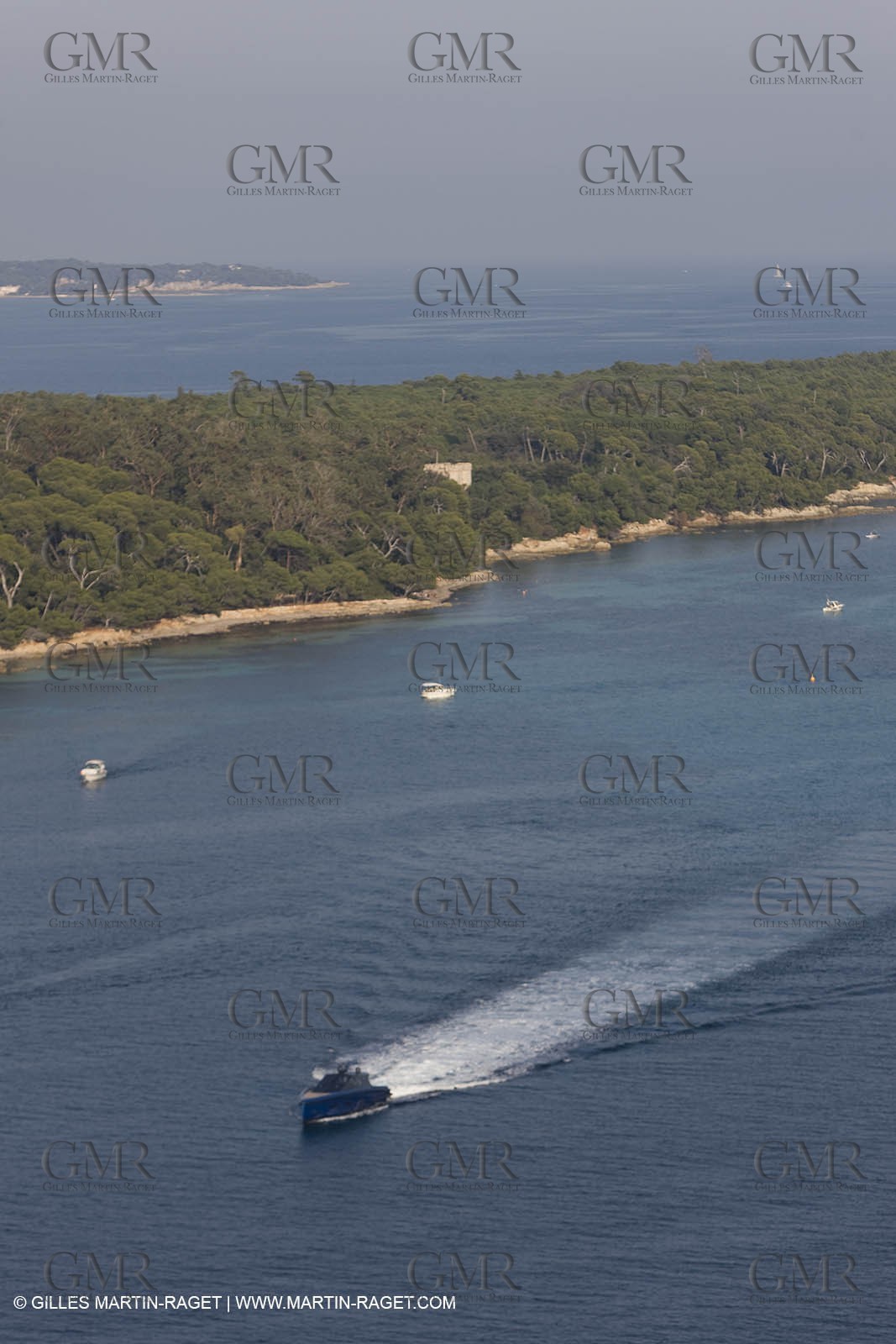 14 10 2008 - Cannes (FRA, 06) - Super yachts - motoryachts - Wally yachts - Wallypower 64