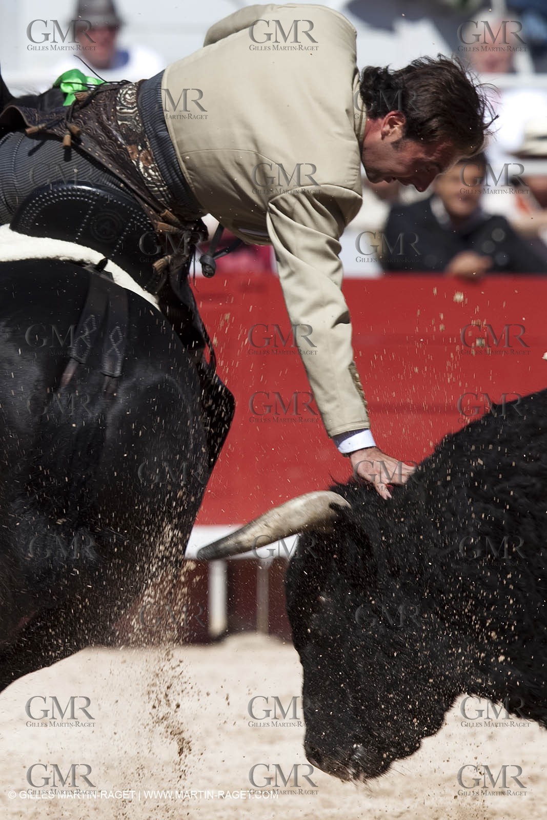 Monday 05 04 2010 - Arles (FRA,13) - Feria 2010 - -Corrida de rejon - Fermin Bohorquez - Pabloe Hemoso de Mendoza - Andy Cartagena - Toros Bohorquez