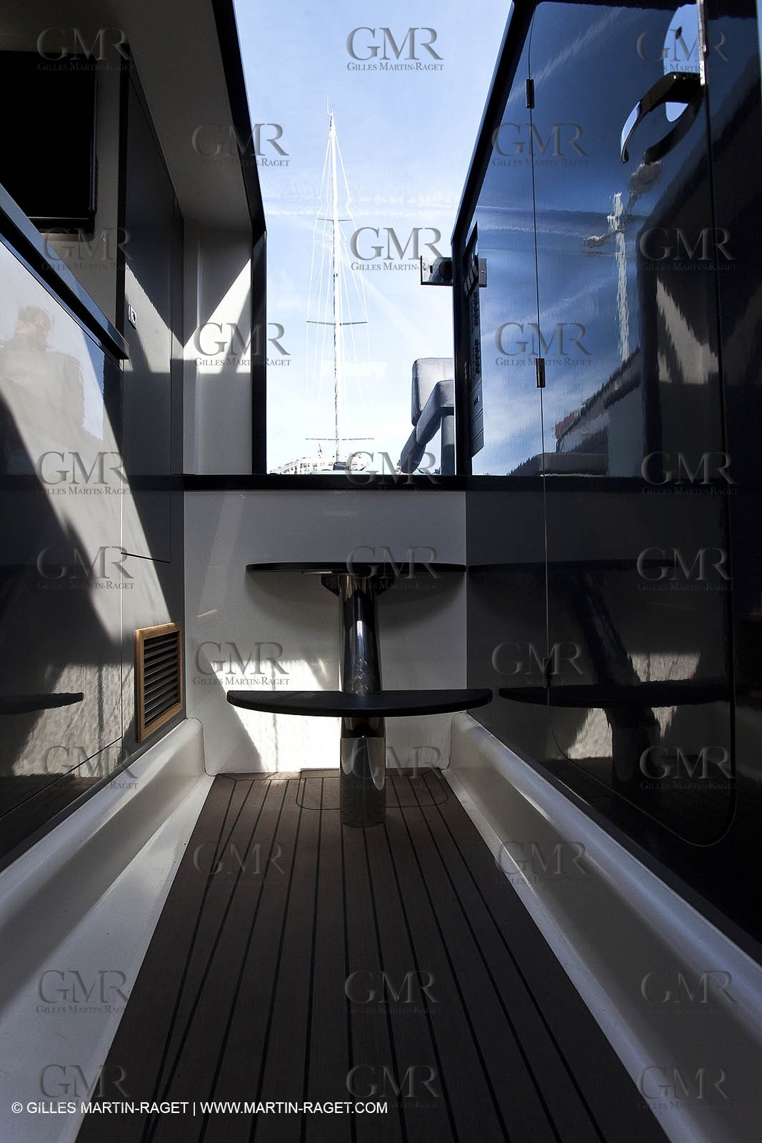 Monaco - March 2009 - Van Dutch test - Dutch motor yacht