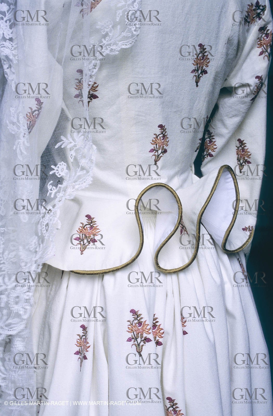 Boutis - cloths from Provence - Cstles costumes exhibition