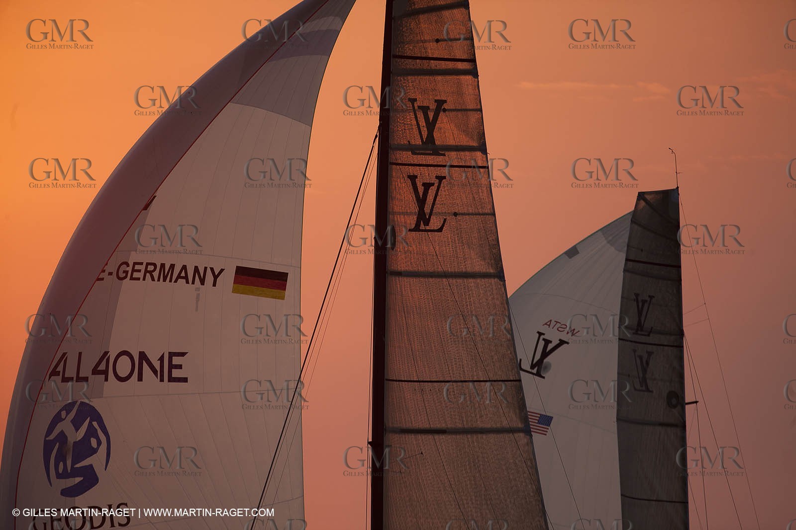 14 11 2010 - Dubai (UAE) - Dubai Louis Vuitton Trophy -  BMW ORACLE Racing - Training - Race Day 1